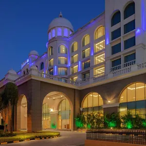radisson-blu-plaza-hotel-mysore.mysorehotels.org/